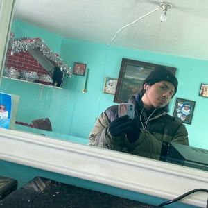 Meet your Posher, Damian